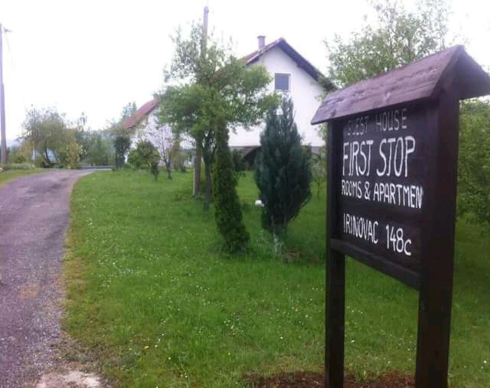 Guest House First Stop Rakovica Εξωτερικό φωτογραφία