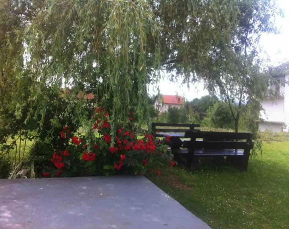 Guest House First Stop Rakovica Εξωτερικό φωτογραφία