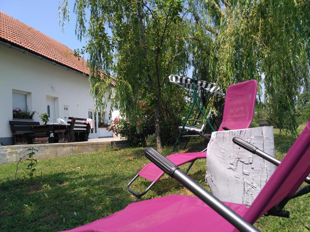 Guest House First Stop Rakovica Εξωτερικό φωτογραφία